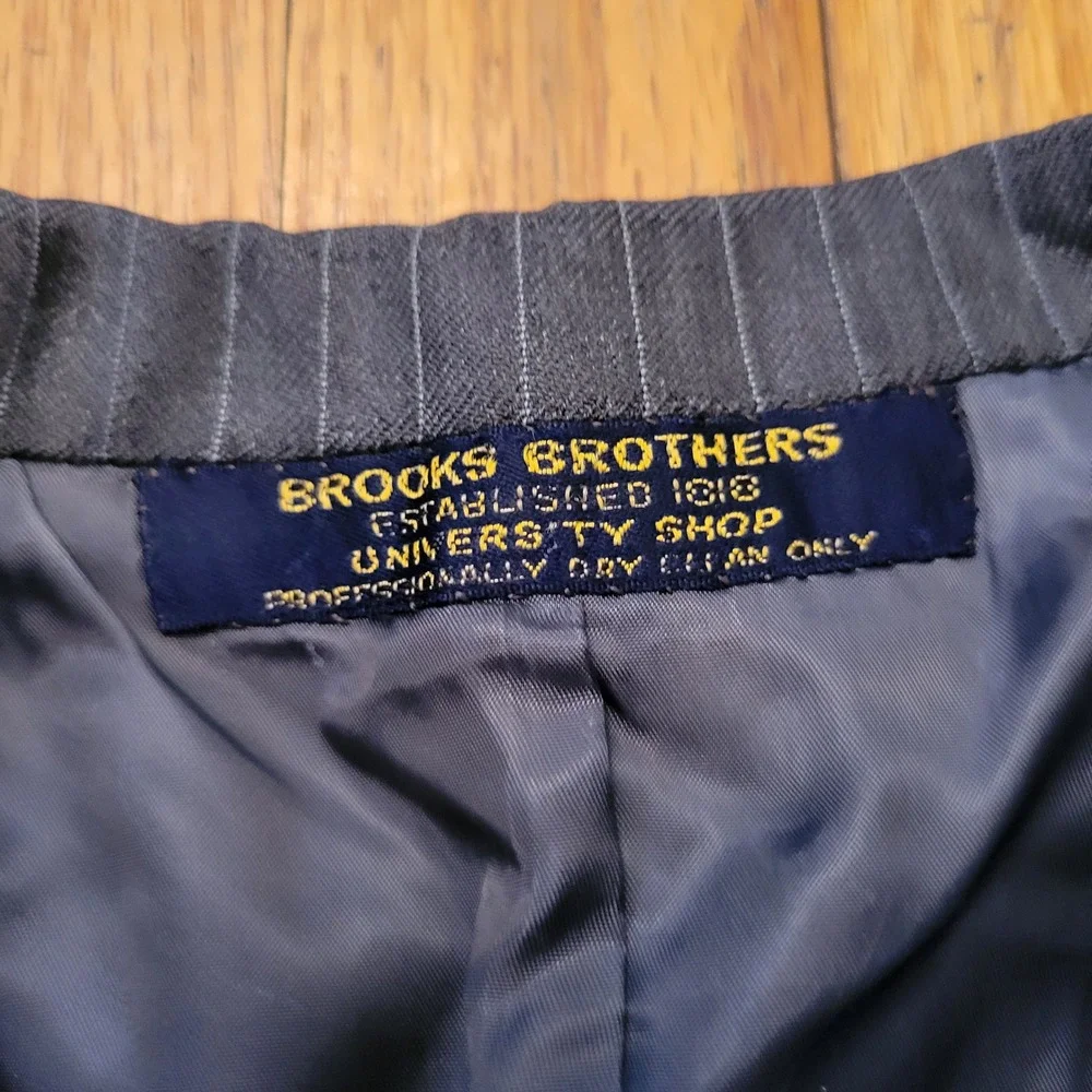 Brooks Brothers 38L Blazer Gray Chalk Stripe Wool 3 Button‎ Preppy 1818 USA